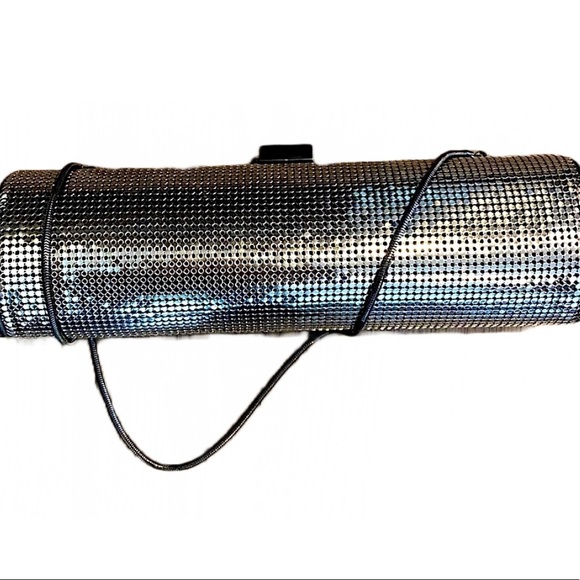 ๐HP๐๐VERY RARE STUNNING WHITING & DAVIS SEQUIN MESH CYLINDER BAG CLUTCH๐ - Picture 6 of 9